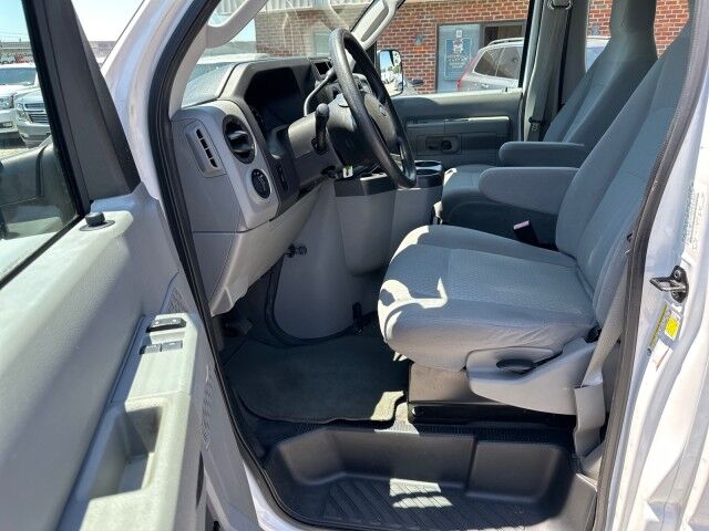2011 Ford E-350 Econoline Wagon XLT 12-Passenger Van Ashland VA