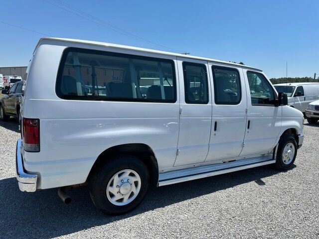 2011 Ford E-350 Econoline Wagon XLT 12-Passenger Van Ashland VA