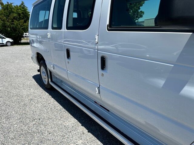 2011 Ford E-350 Econoline Wagon XLT 12-Passenger Van Ashland VA