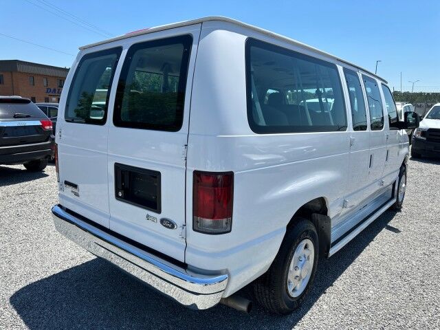 2011 Ford E-350 Econoline Wagon XLT 12-Passenger Van Ashland VA