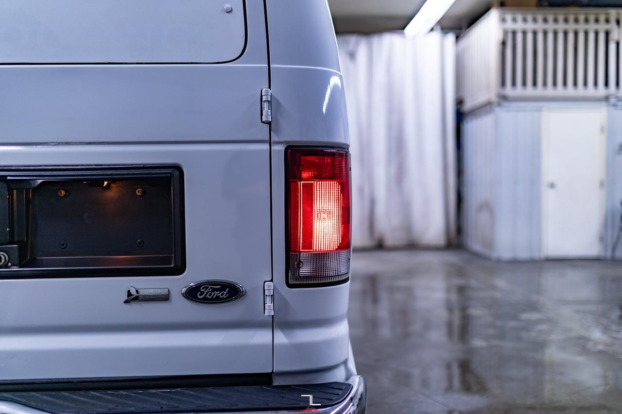2011 Ford E-350 XL Ext Cargo Van Red Deer AB