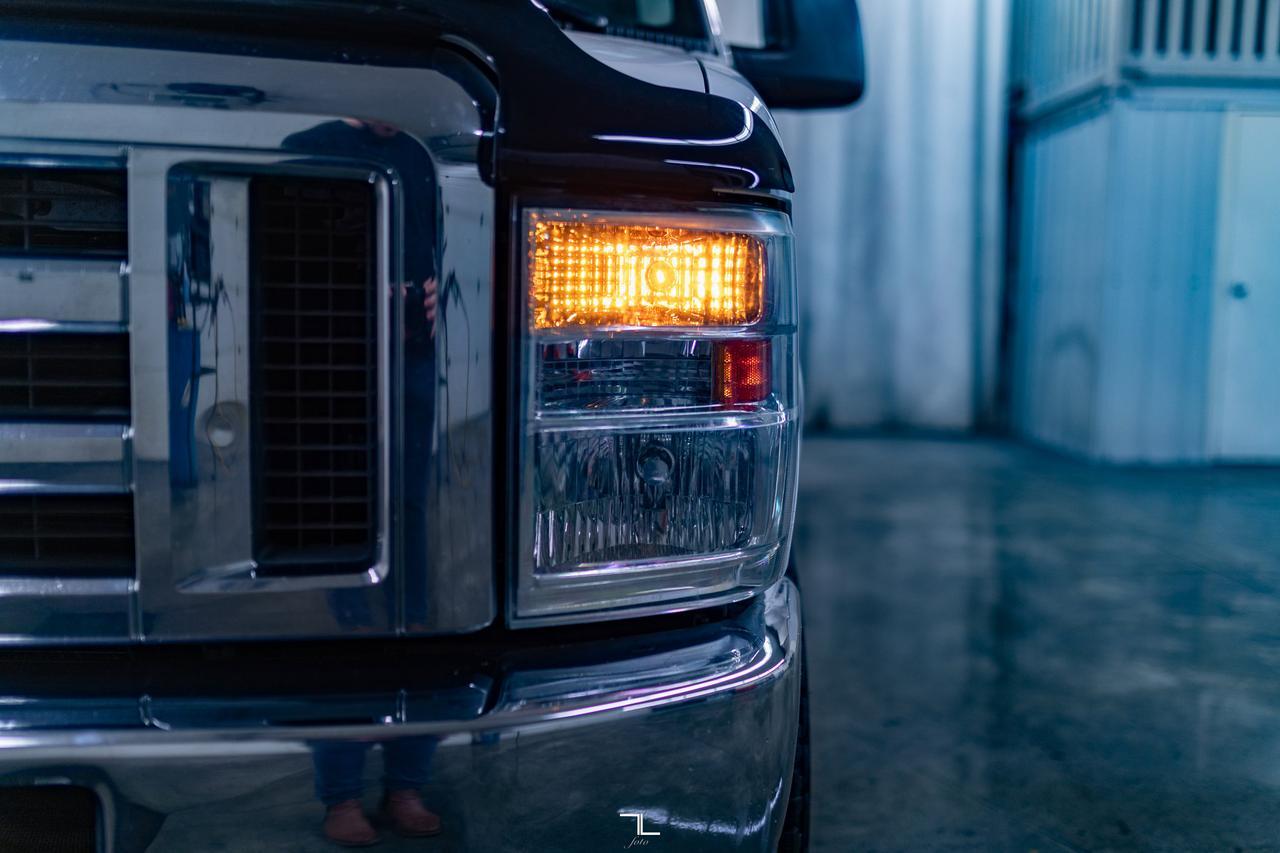 2011 Ford E-350 XL Ext Cargo Van Red Deer AB