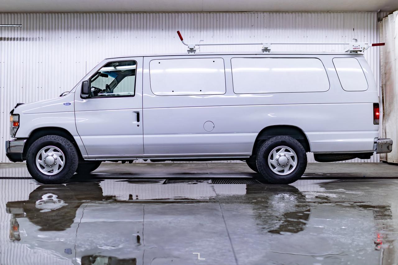 2011 Ford E-350 XL Ext Cargo Van Red Deer AB