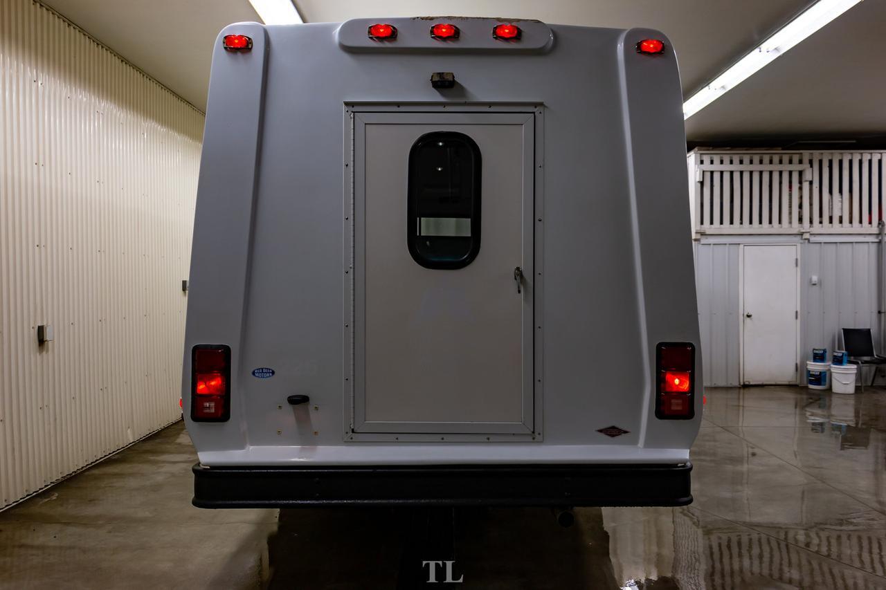 2011 Ford E-450 SD 24 Passenger Bus TV Red Deer AB
