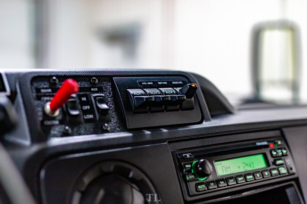 2011 Ford E-450 SD 24 Passenger Bus TV Red Deer AB