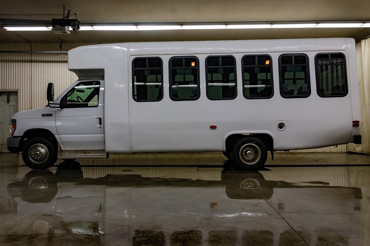 2011 Ford E-450 SD 24 Passenger Bus TV Red Deer AB