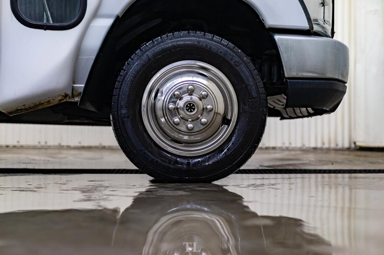 2011 Ford E-450 SD 24 Passenger Bus TV Red Deer AB