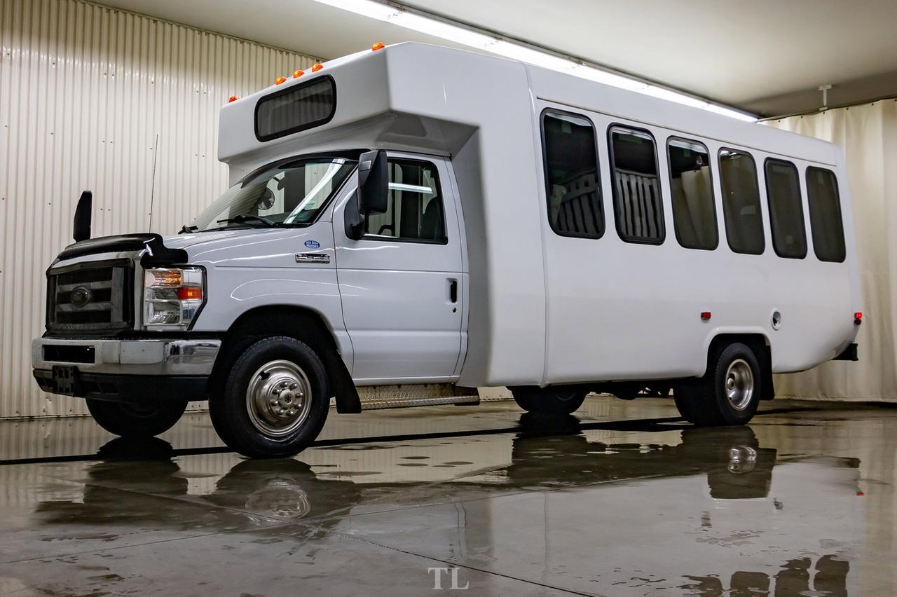 2011 Ford E-450 SD 24 Passenger Bus TV Red Deer AB