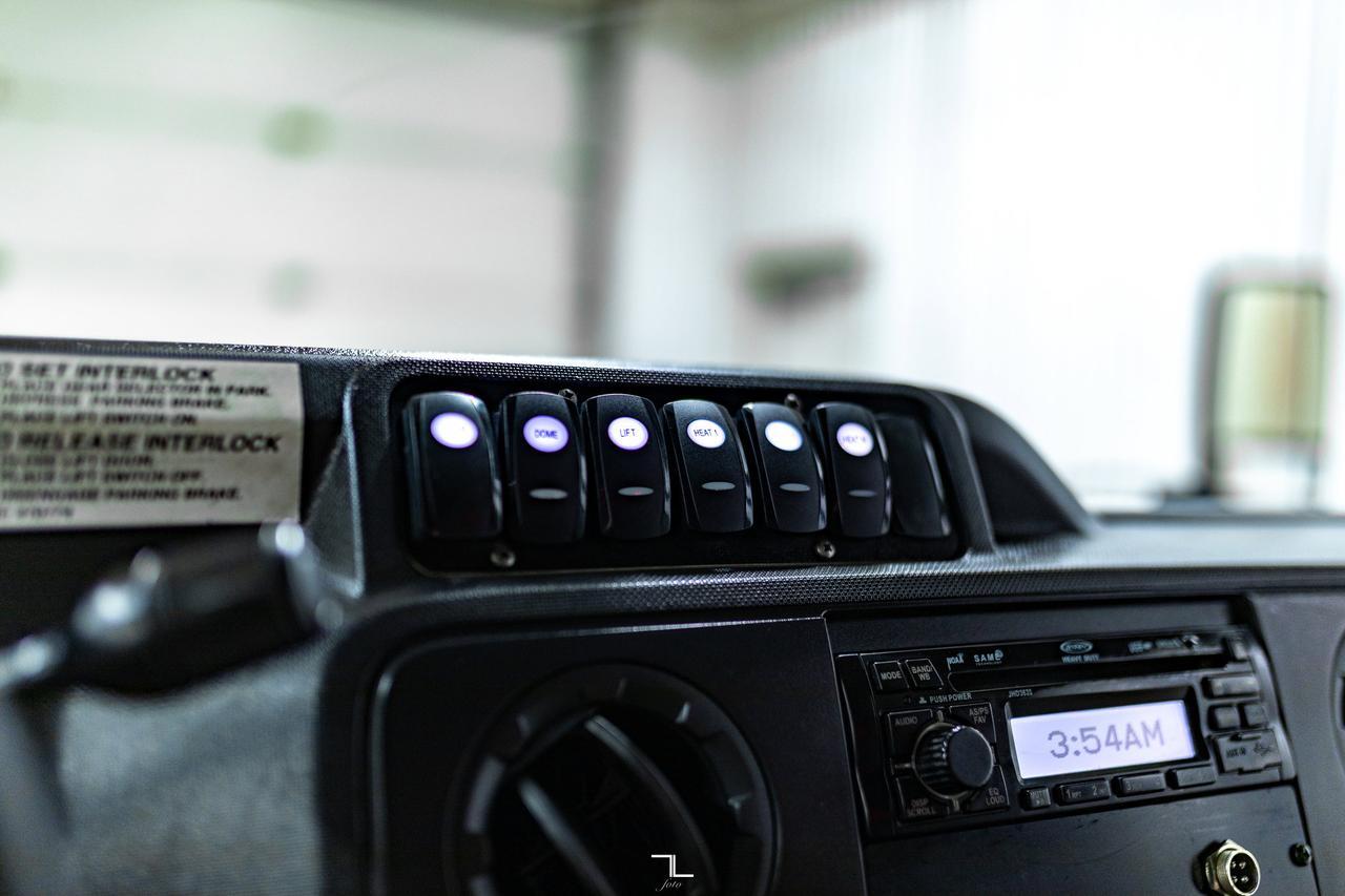 2011 Ford E-450 Wheelchair Bus 9 Passenger Red Deer AB