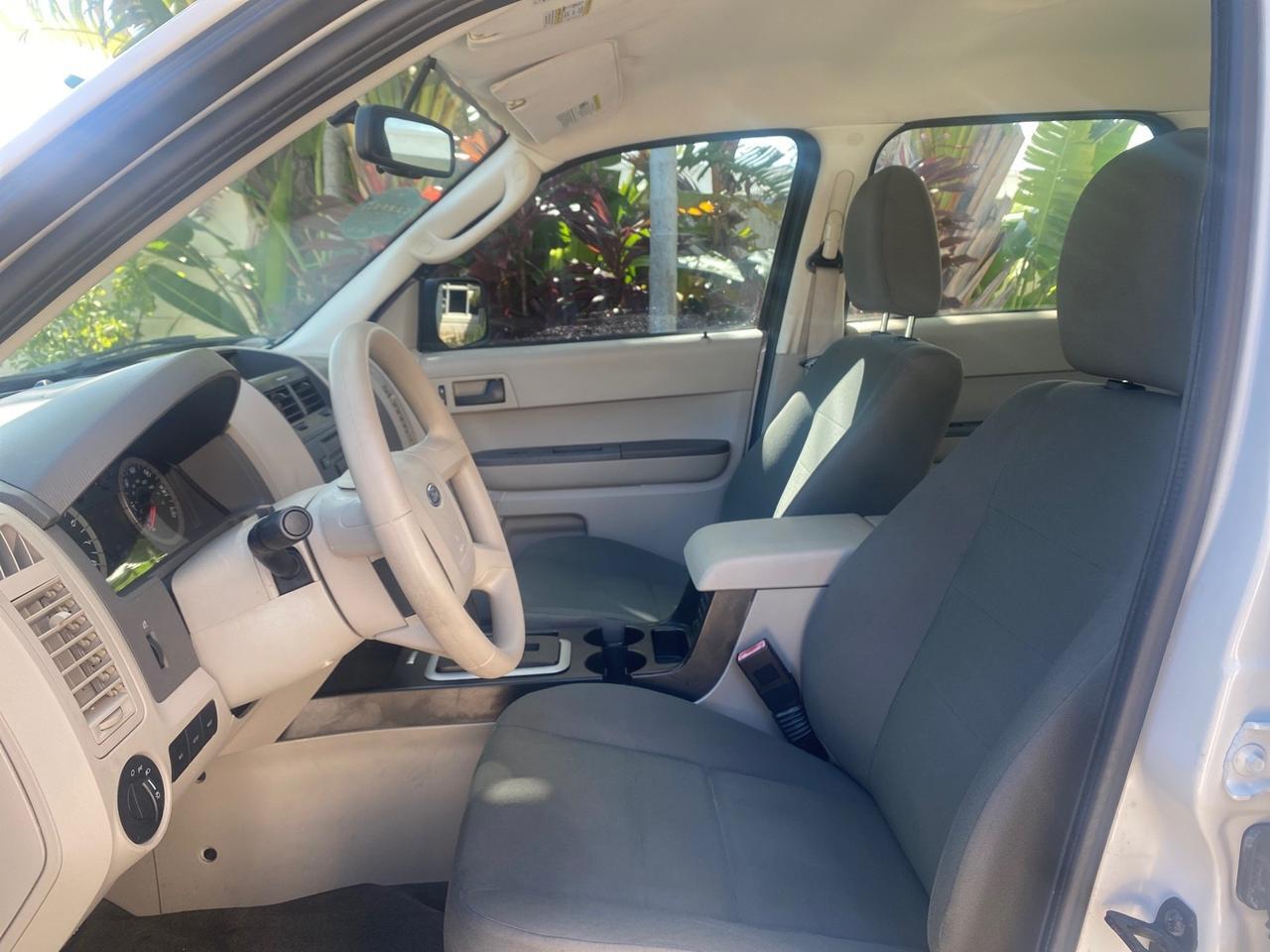 2011 Ford Escape XLS LOW MILES 28,147 Pompano Beach FL