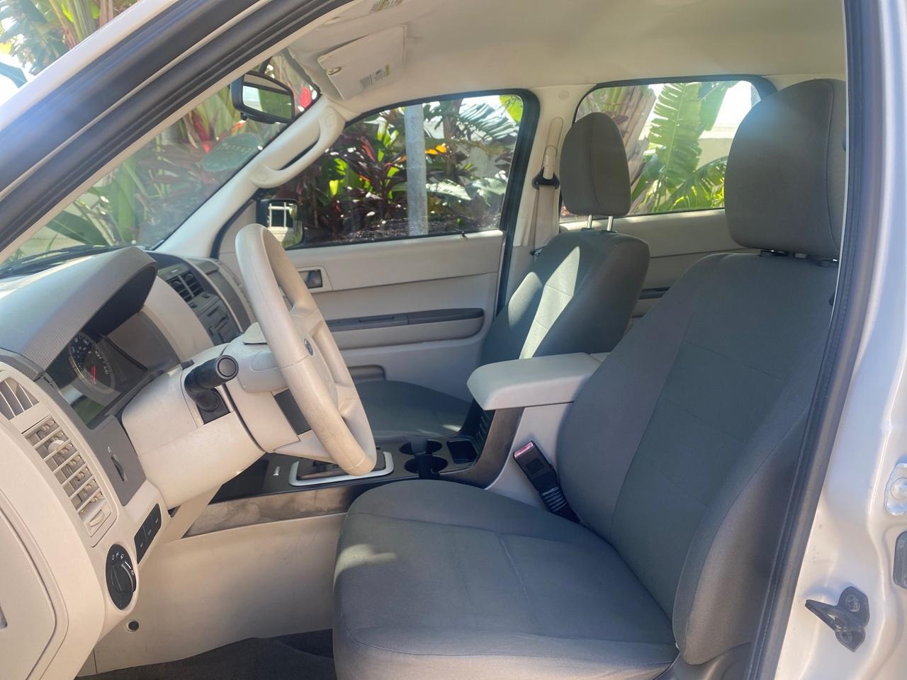 2011 Ford Escape XLS LOW MILES 28,147 Pompano Beach FL