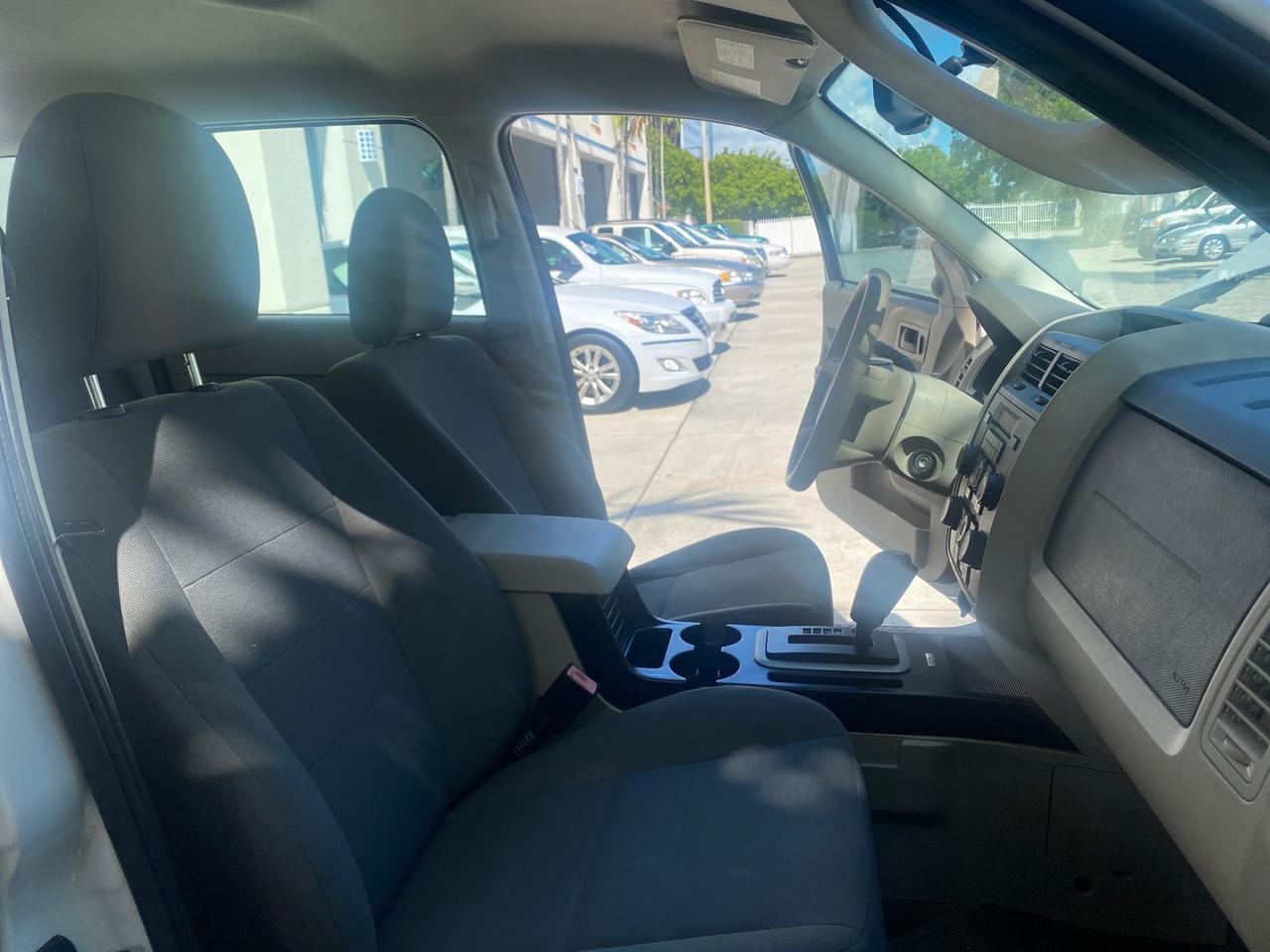 2011 Ford Escape XLS LOW MILES 28,147 Pompano Beach FL