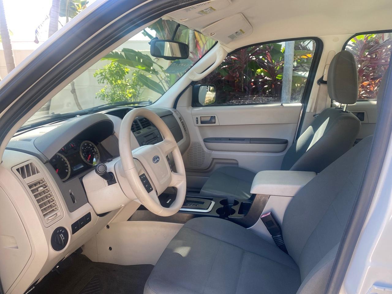 2011 Ford Escape XLS LOW MILES 28,147 Pompano Beach FL