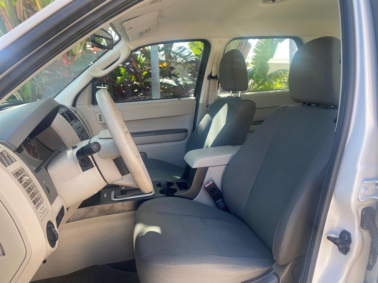 2011 Ford Escape XLS LOW MILES 28,147 Pompano Beach FL