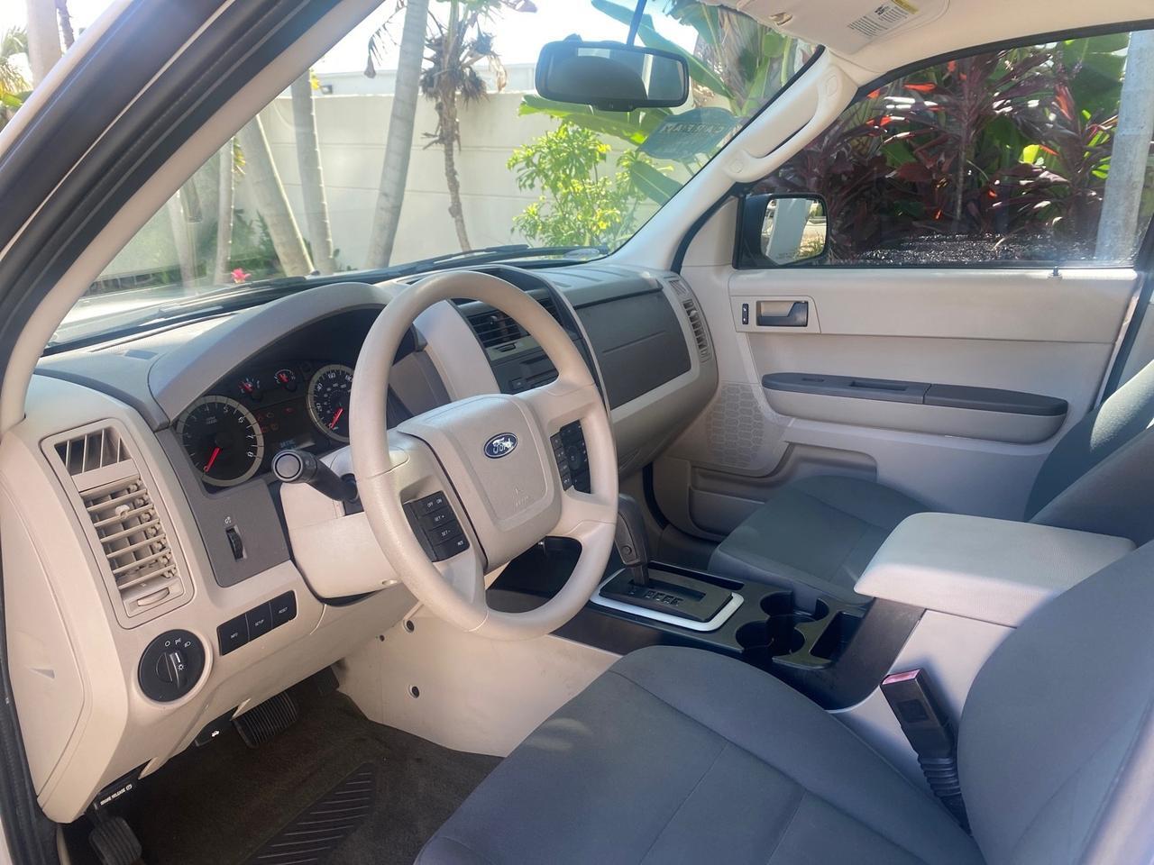2011 Ford Escape XLS LOW MILES 28,147 Pompano Beach FL