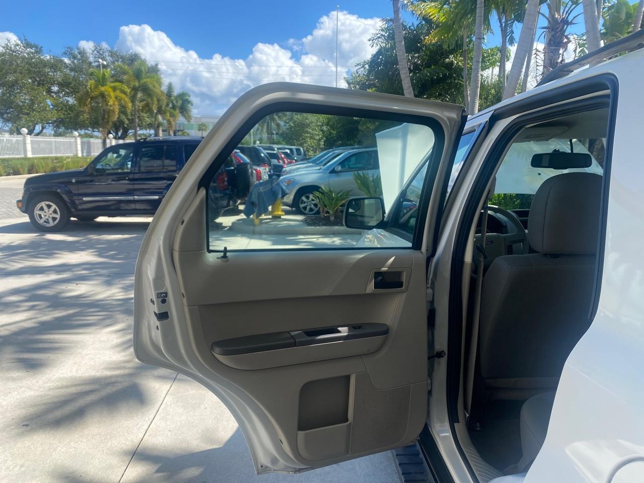 2011 Ford Escape XLS LOW MILES 28,147 Pompano Beach FL