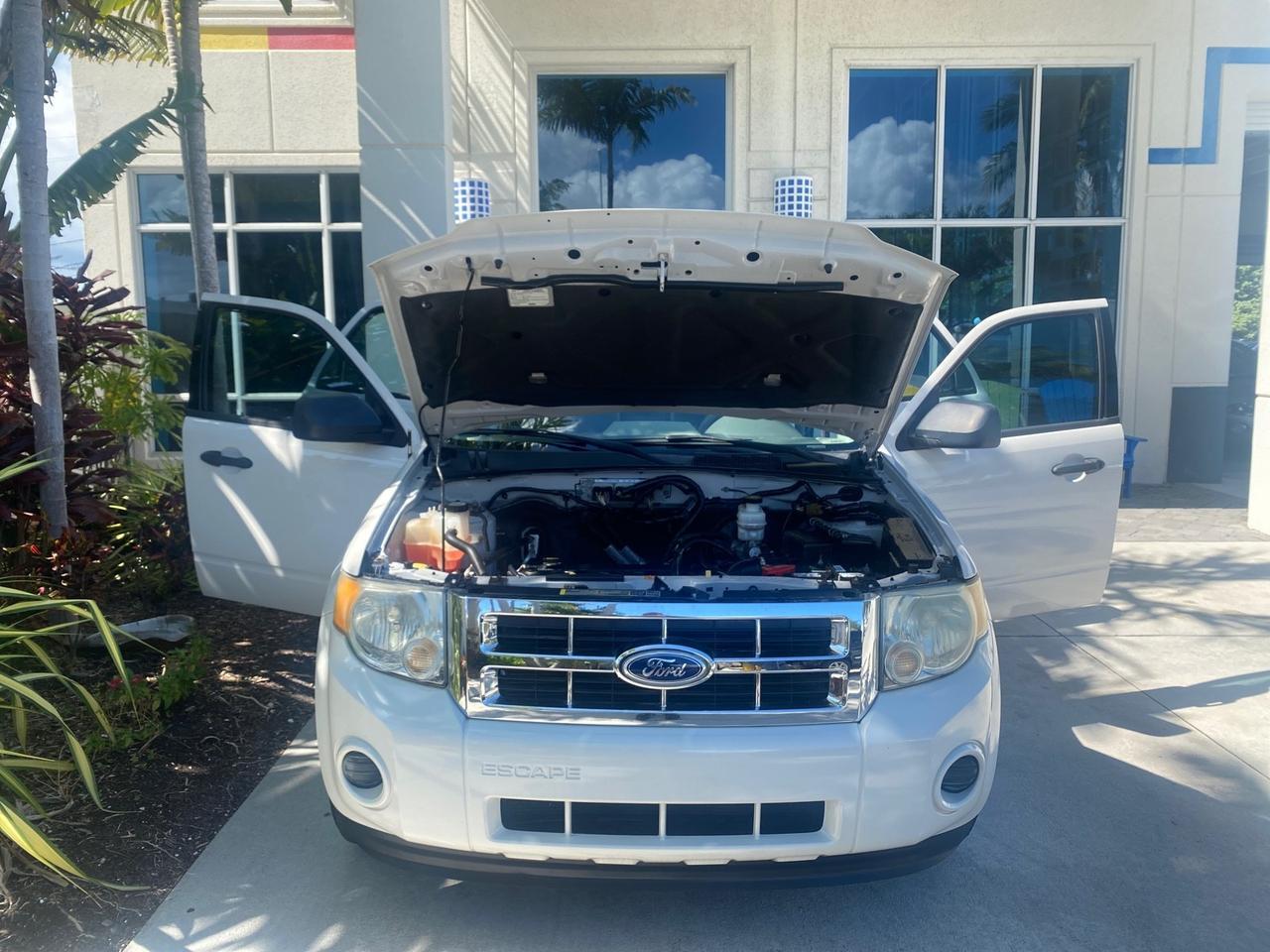 2011 Ford Escape XLS LOW MILES 28,147 Pompano Beach FL