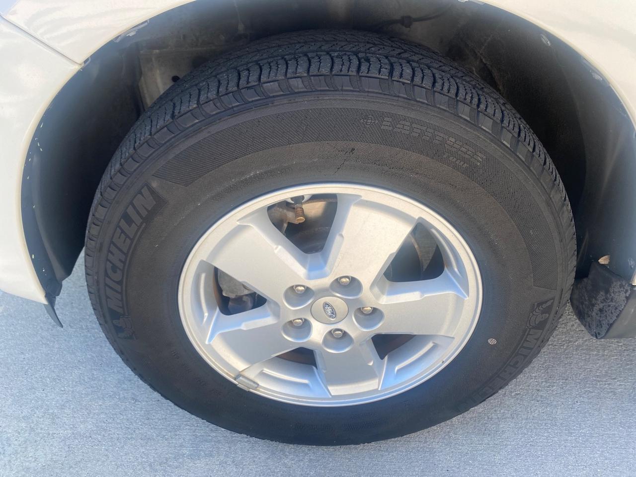 2011 Ford Escape XLS LOW MILES 28,147 Pompano Beach FL