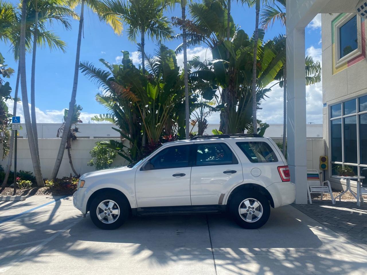 2011 Ford Escape XLS LOW MILES 28,147 Pompano Beach FL