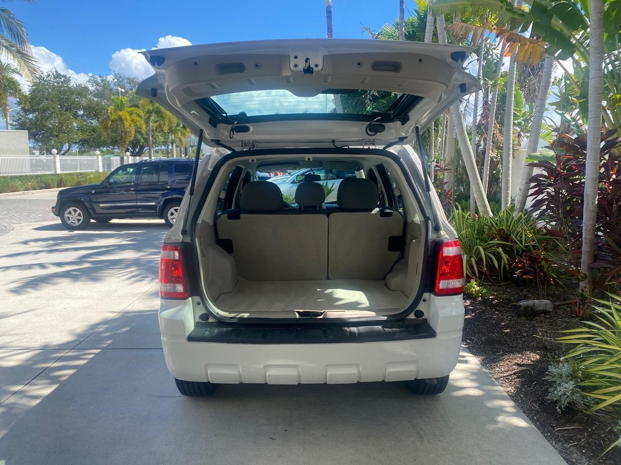 2011 Ford Escape XLS LOW MILES 28,147 Pompano Beach FL