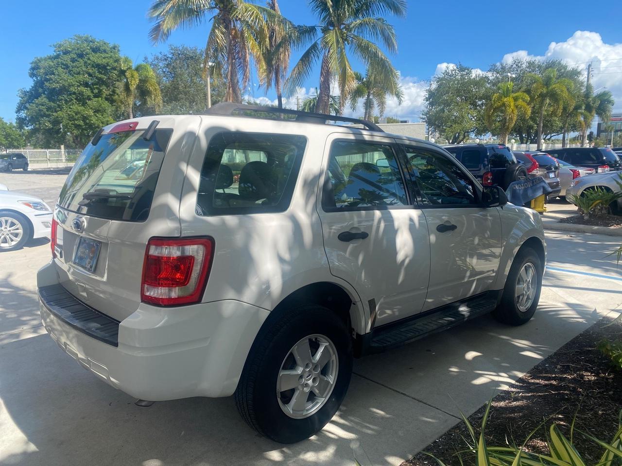 2011 Ford Escape XLS LOW MILES 28,147 Pompano Beach FL