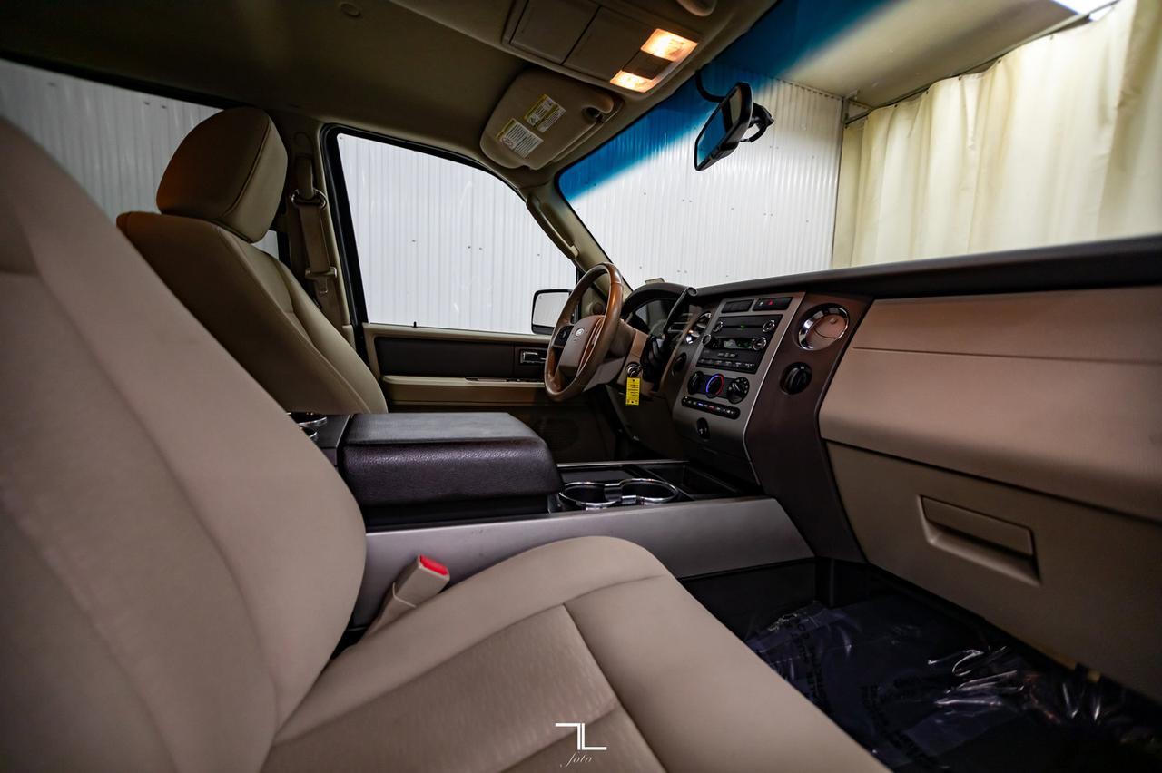 2011 Ford Expedition 4x4 XLT Red Deer AB