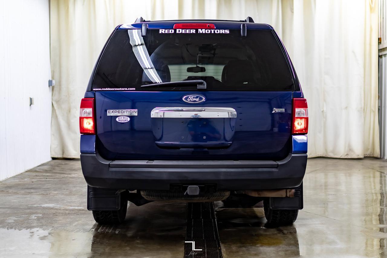 2011 Ford Expedition 4x4 XLT Red Deer AB