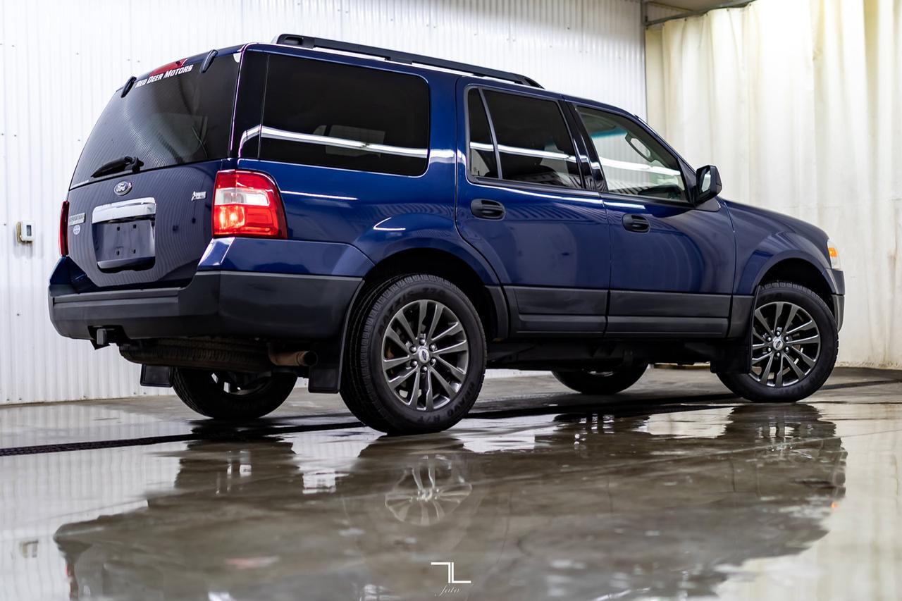 2011 Ford Expedition 4x4 XLT Red Deer AB