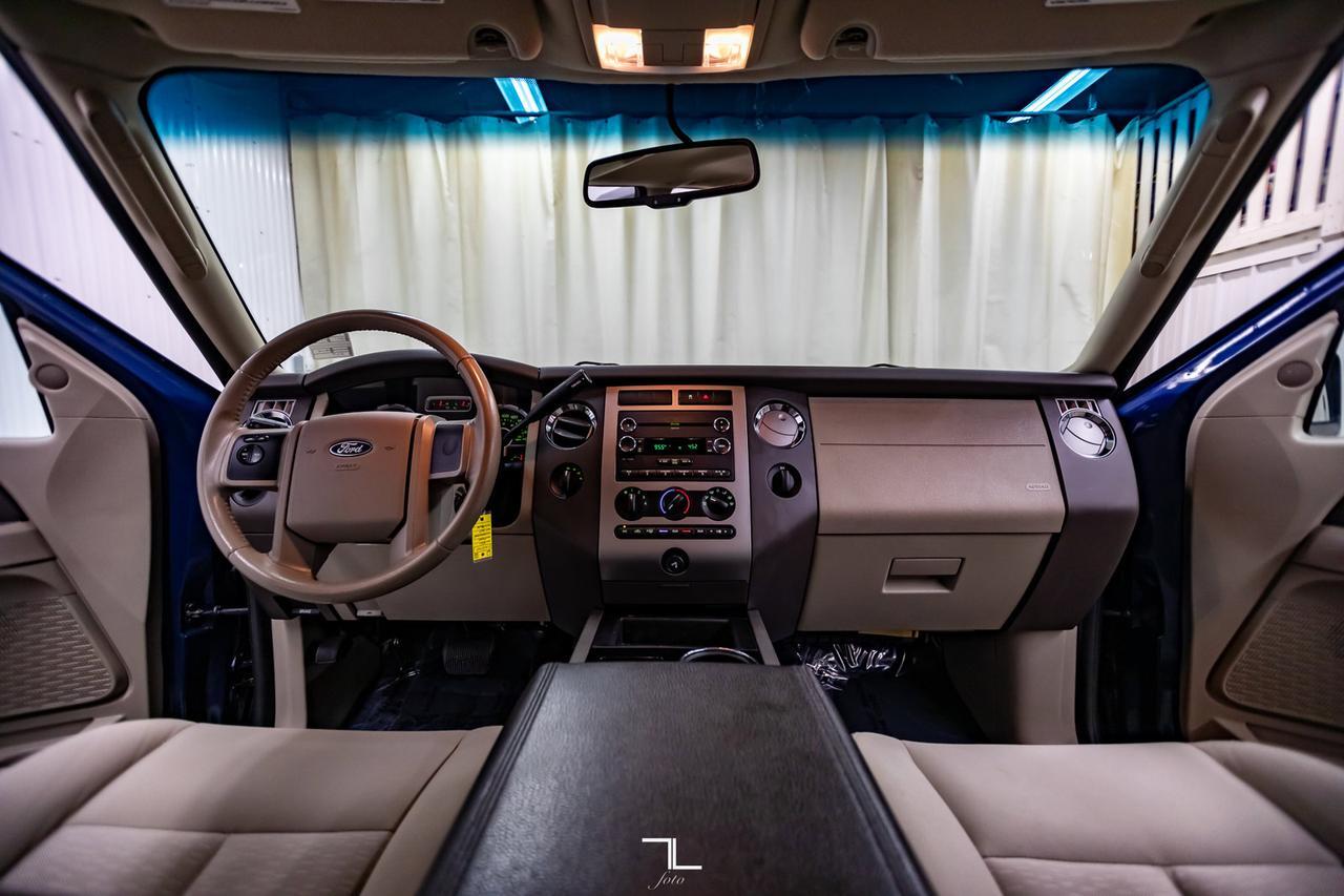 2011 Ford Expedition 4x4 XLT Red Deer AB