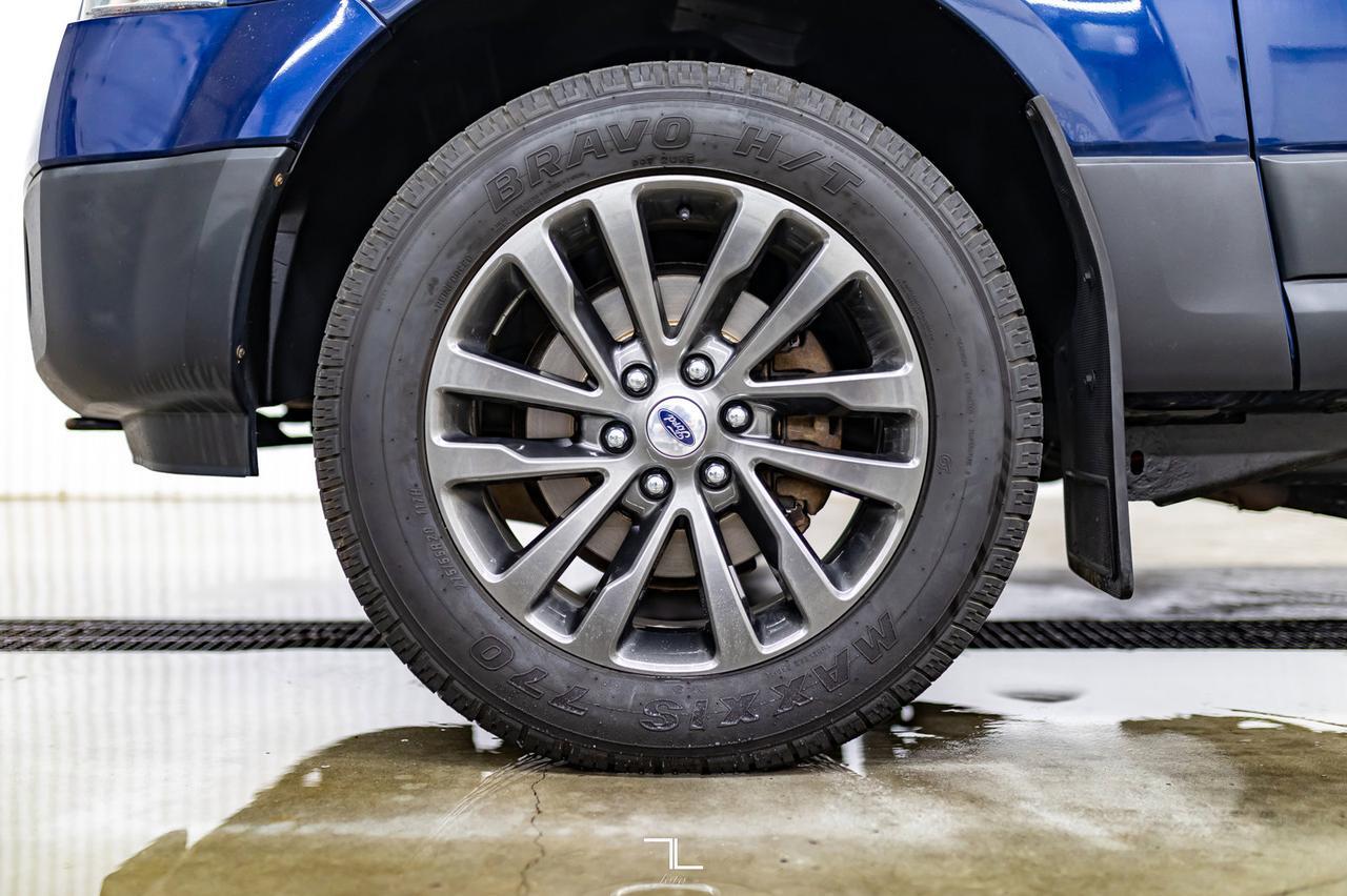 2011 Ford Expedition 4x4 XLT Red Deer AB