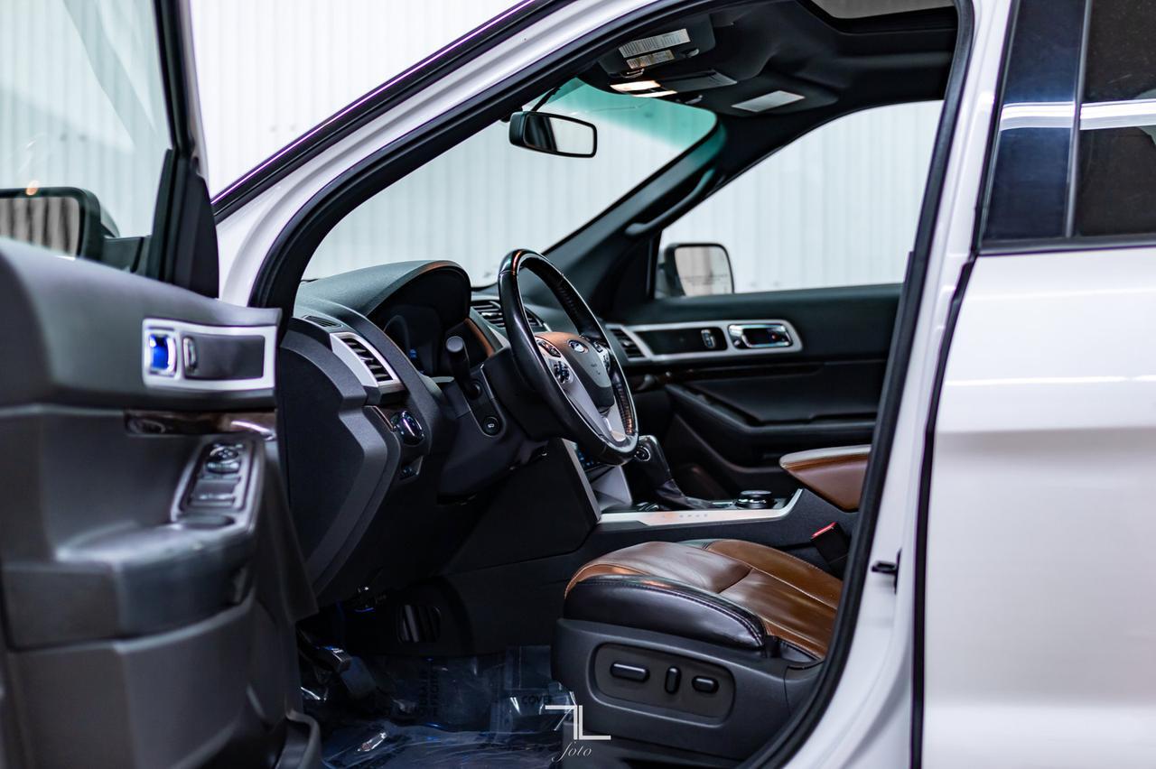 2011 Ford Explorer AWD Limited Leather Roof Nav BCam Red Deer AB