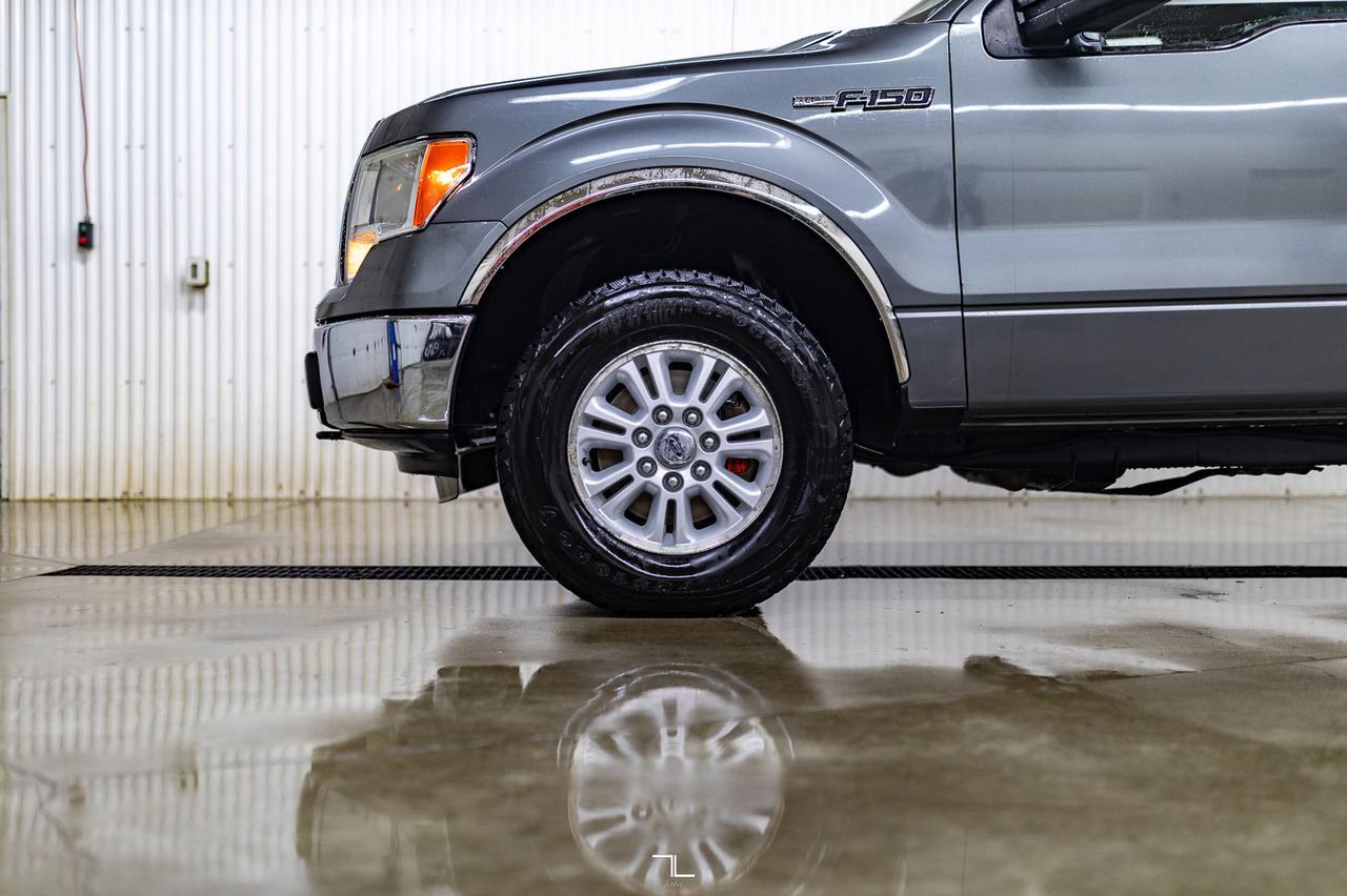 2011 Ford F-150 4x4 Super Cab XLT Longbox PSeat Red Deer AB