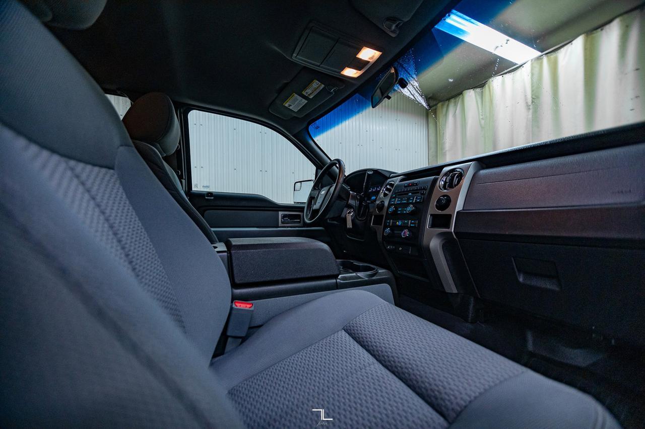 2011 Ford F-150 4x4 Super Cab XLT Longbox PSeat Red Deer AB