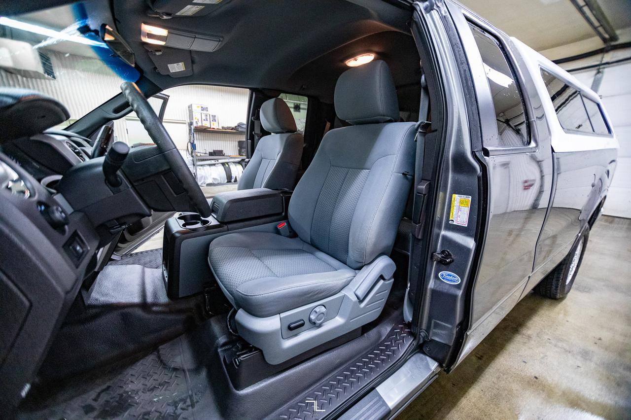 2011 Ford F-150 4x4 Super Cab XLT Longbox PSeat Red Deer AB