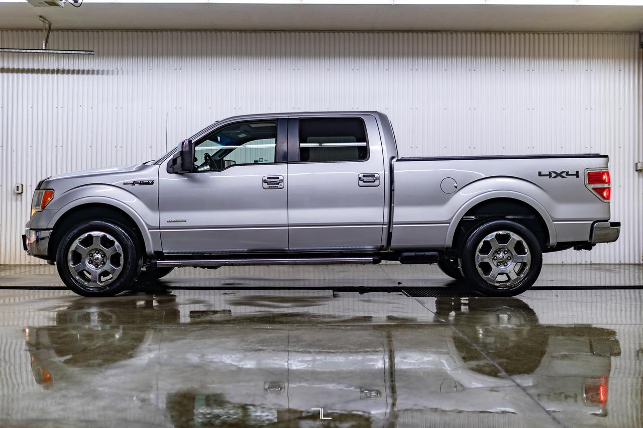 2011 Ford F-150 4x4 Super Crew Lariat Leather Roof BCam Red Deer AB