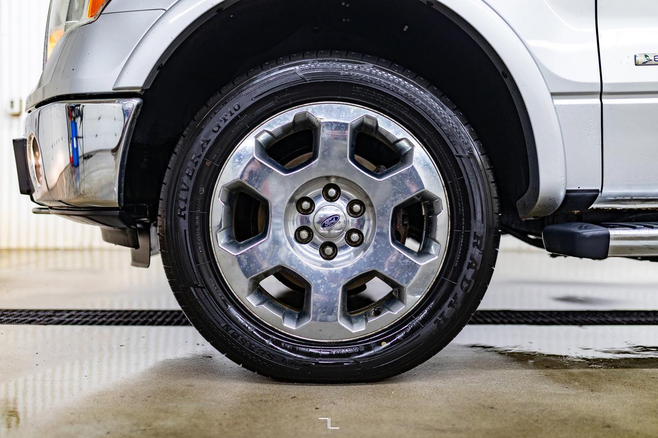 2011 Ford F-150 4x4 Super Crew Lariat Leather Roof BCam Red Deer AB