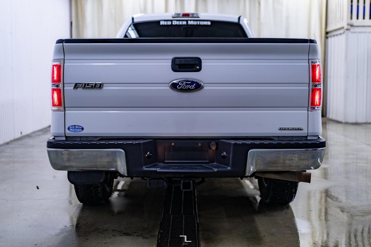 2011 Ford F-150 4x4 Super Crew XLT Longbox Red Deer AB