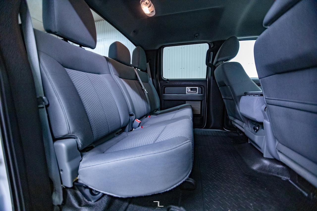 2011 Ford F-150 4x4 Super Crew XLT Longbox Red Deer AB