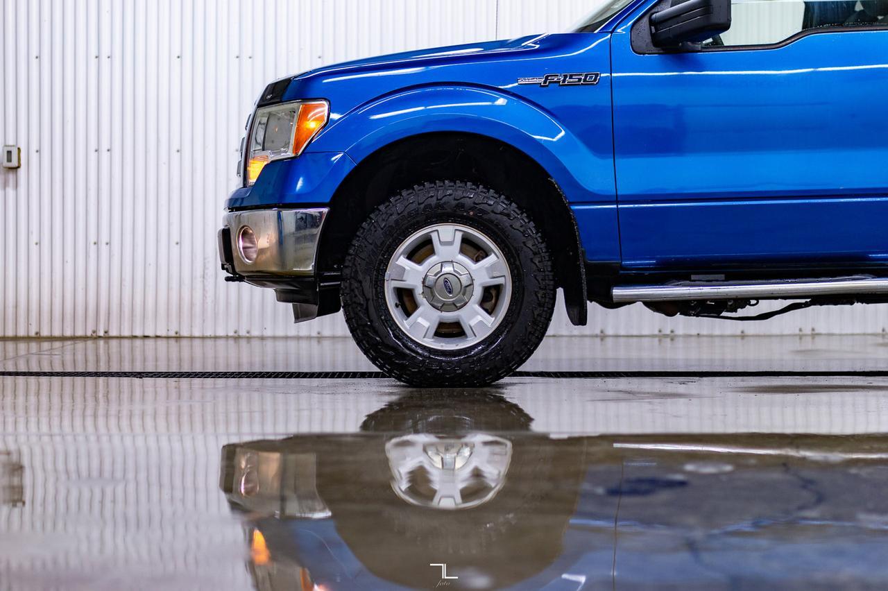 2011 Ford F-150 4x4 Super Crew XLT PSeat Red Deer AB