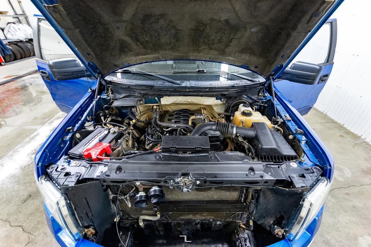 2011 Ford F-150 4x4 Super Crew XLT PSeat Red Deer AB