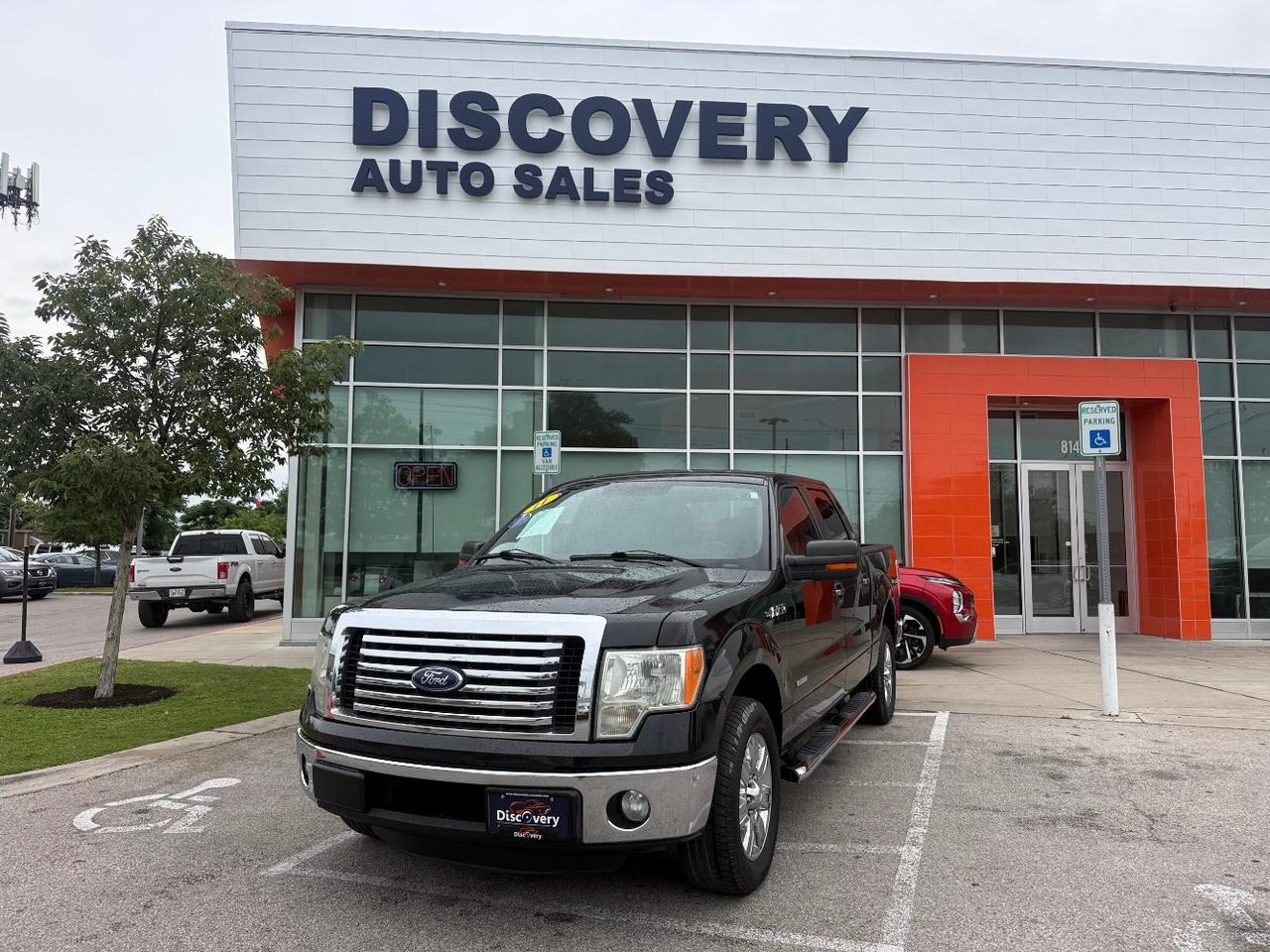 2011 Ford F-150 XLT SuperCrew 145-in's photo