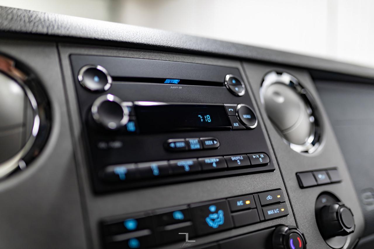 2011 Ford F-250 4x2 Crew Cab XLT Longbox Diesel Topper Red Deer AB