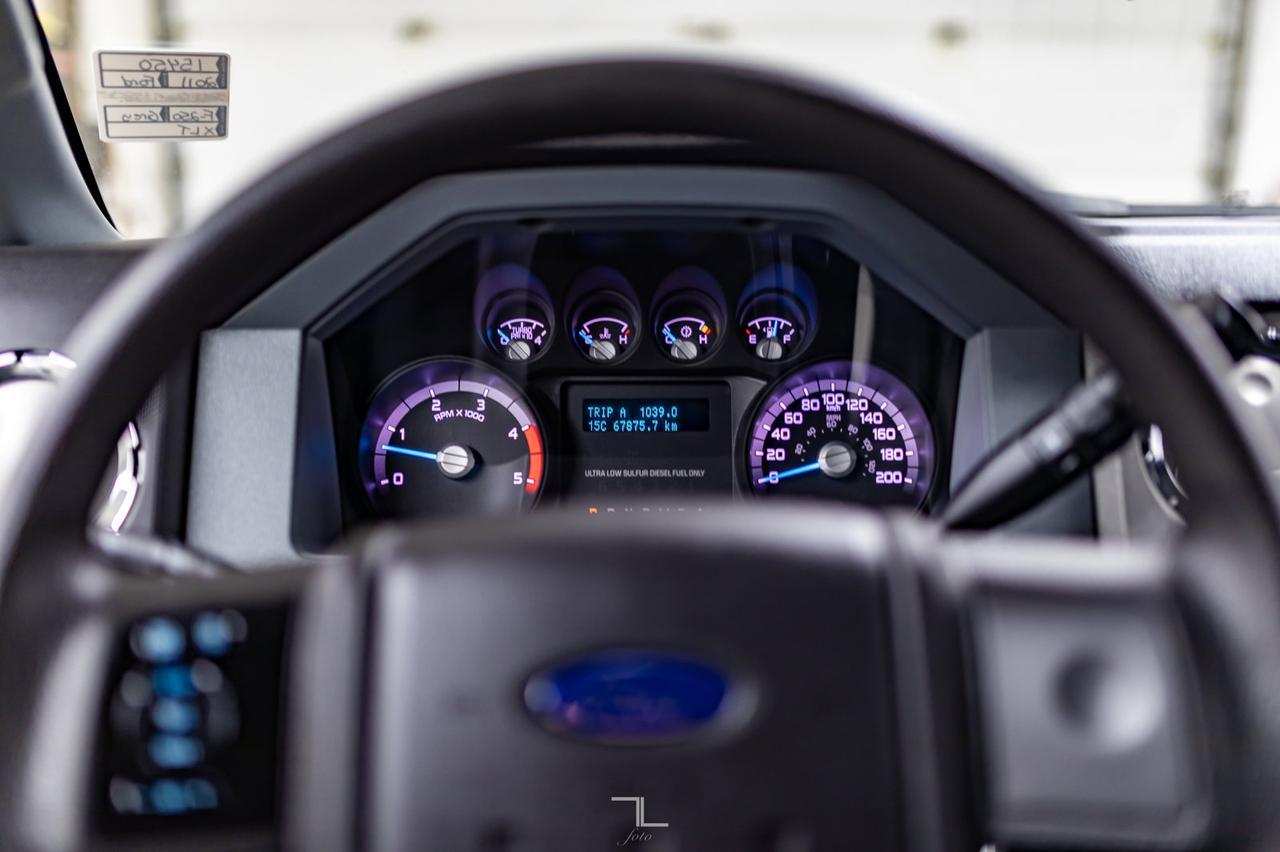 2011 Ford F-250 4x2 Crew Cab XLT Longbox Diesel Topper Red Deer AB