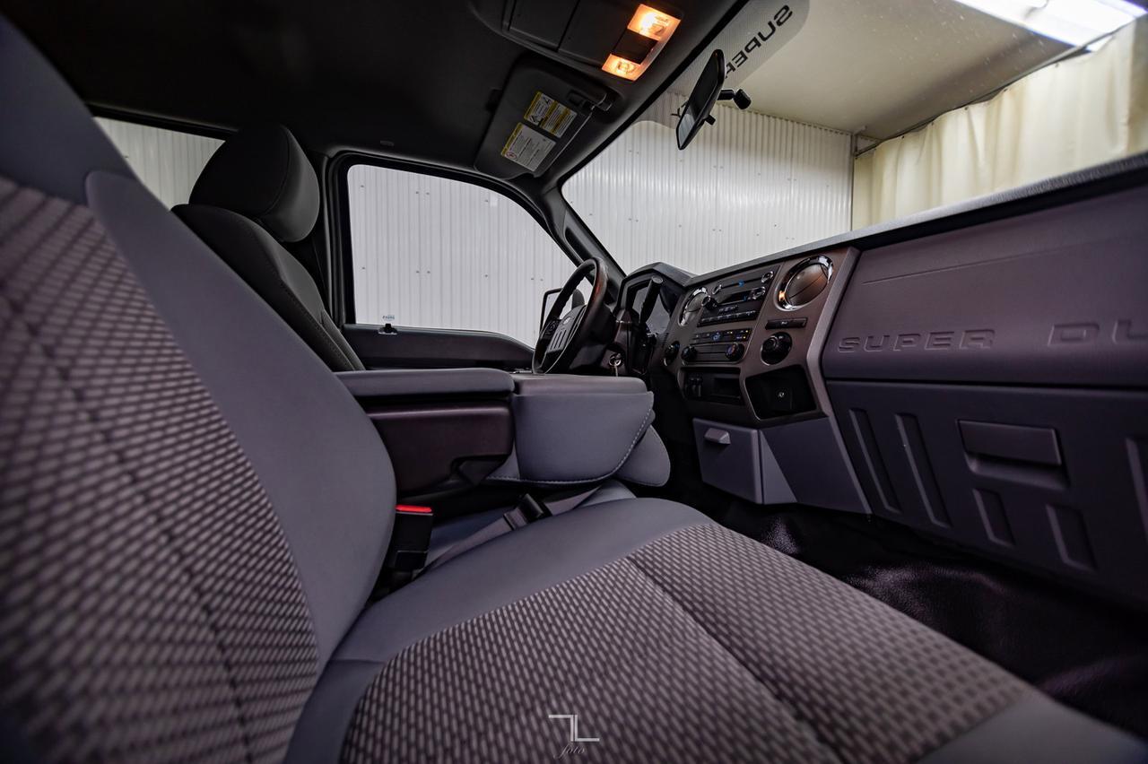 2011 Ford F-250 4x2 Crew Cab XLT Longbox Diesel Topper Red Deer AB