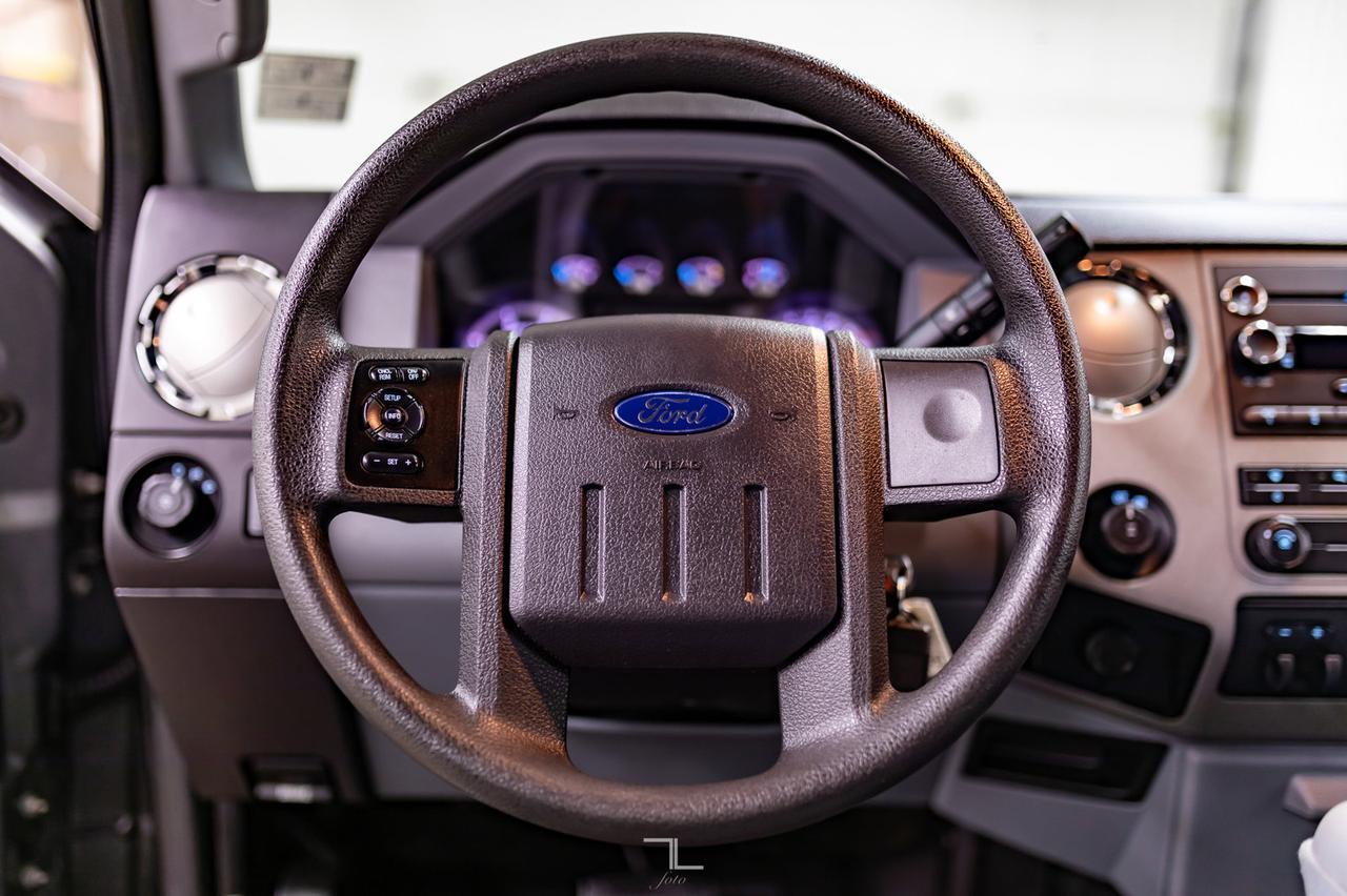 2011 Ford F-250 4x2 Crew Cab XLT Longbox Diesel Topper Red Deer AB