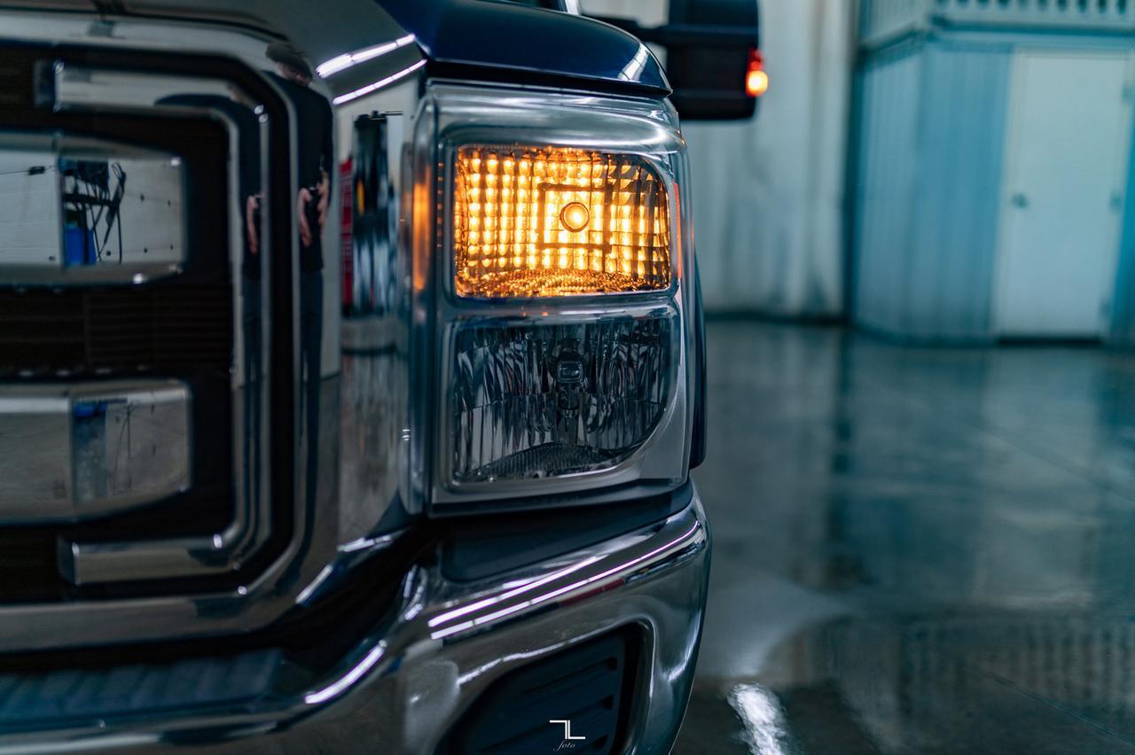 2011 Ford F-250 4x2 Crew Cab XLT PSeat Red Deer AB