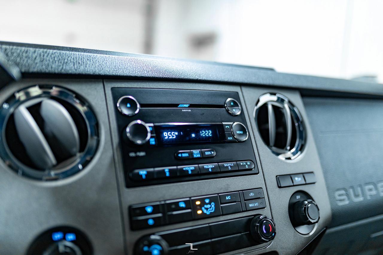 2011 Ford F-250 4x2 Crew Cab XLT PSeat Red Deer AB