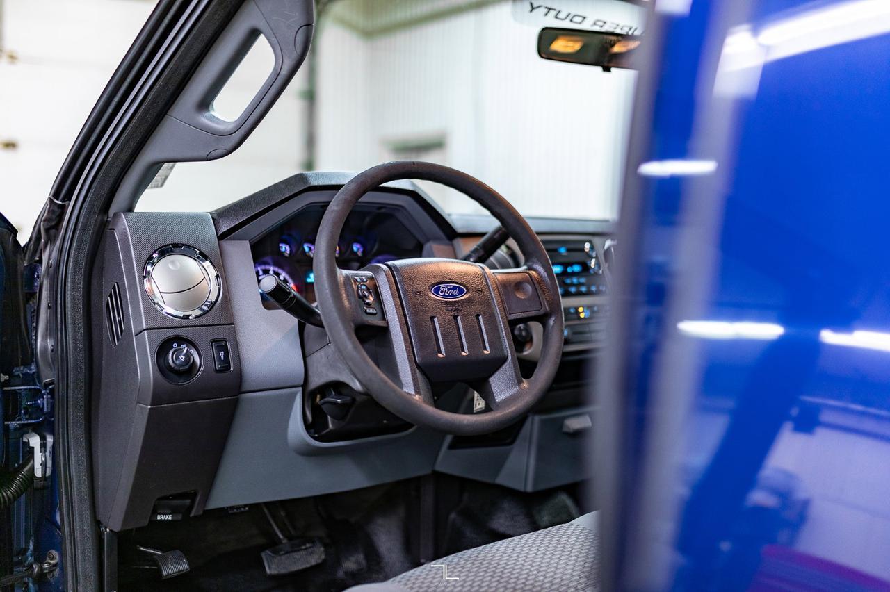 2011 Ford F-250 4x2 Crew Cab XLT PSeat Red Deer AB