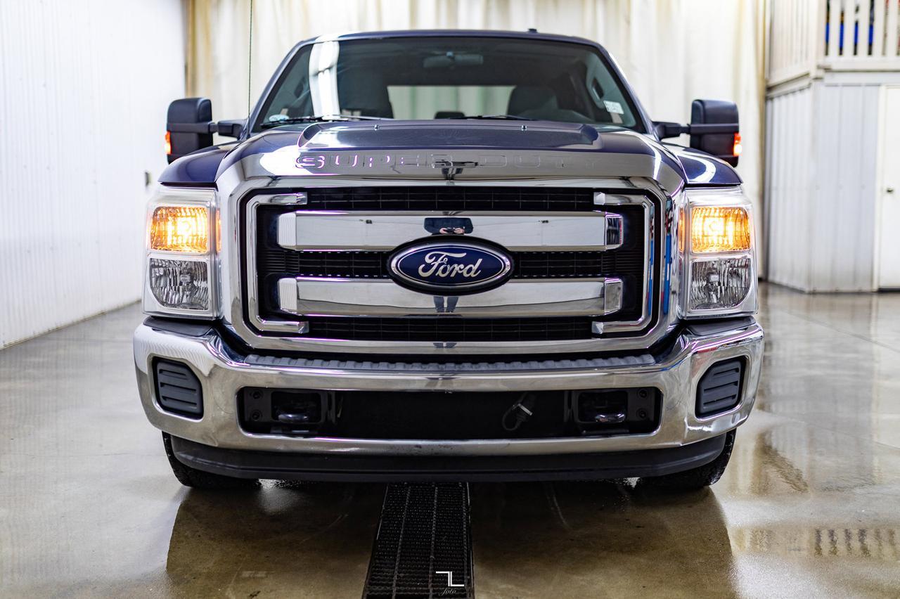 2011 Ford F-250 4x2 Crew Cab XLT PSeat Red Deer AB