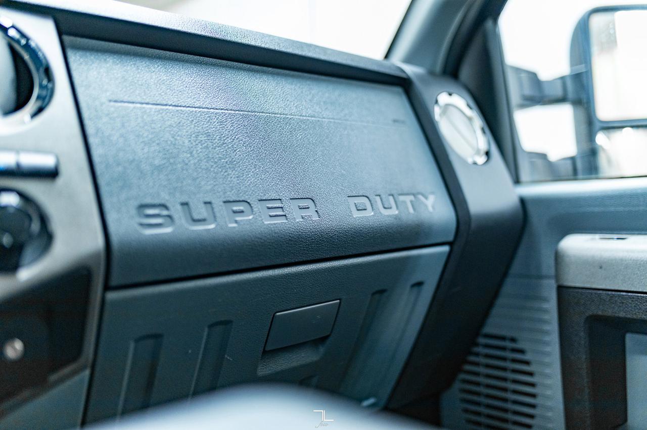 2011 Ford F-250 4x2 Crew Cab XLT PSeat Red Deer AB